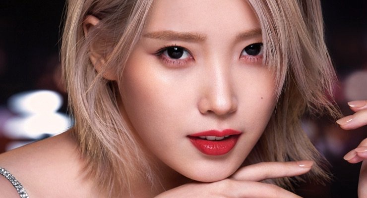 IU стала амбассадором Estée Lauder