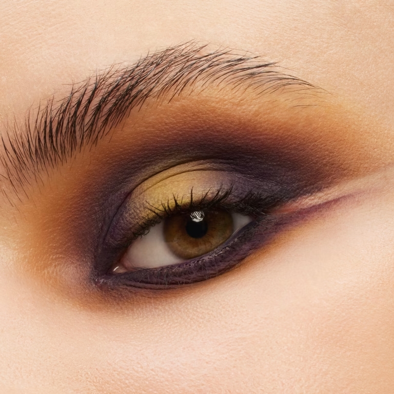 Палетка теней для век MAC Cosmetics 40 Shades of Pride Eyeshadow Vault