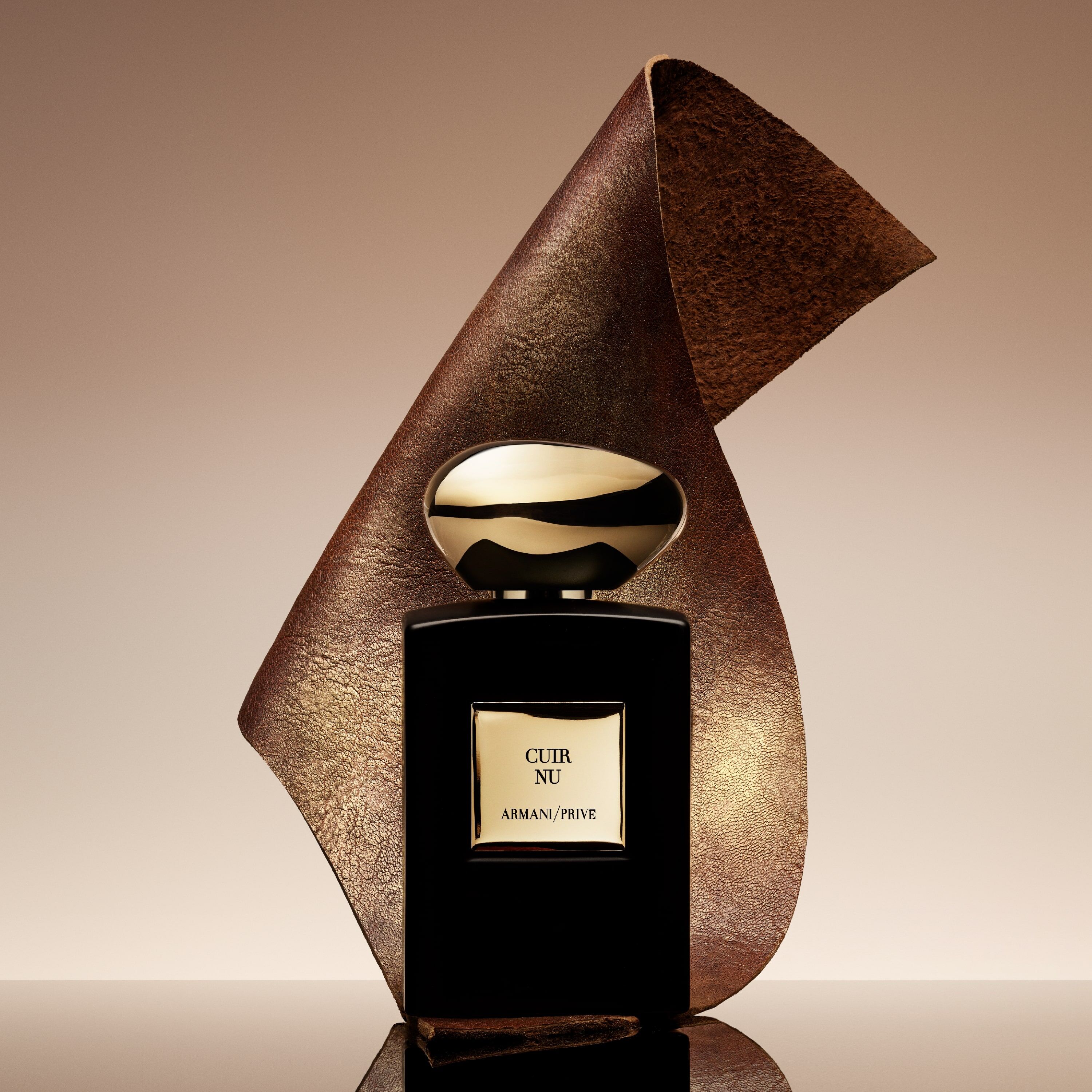 Аромат Armani Privé Cuir Nu
