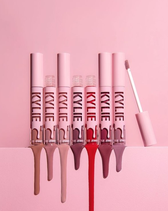 Сияющие лаки для губ Kylie Cosmetics 