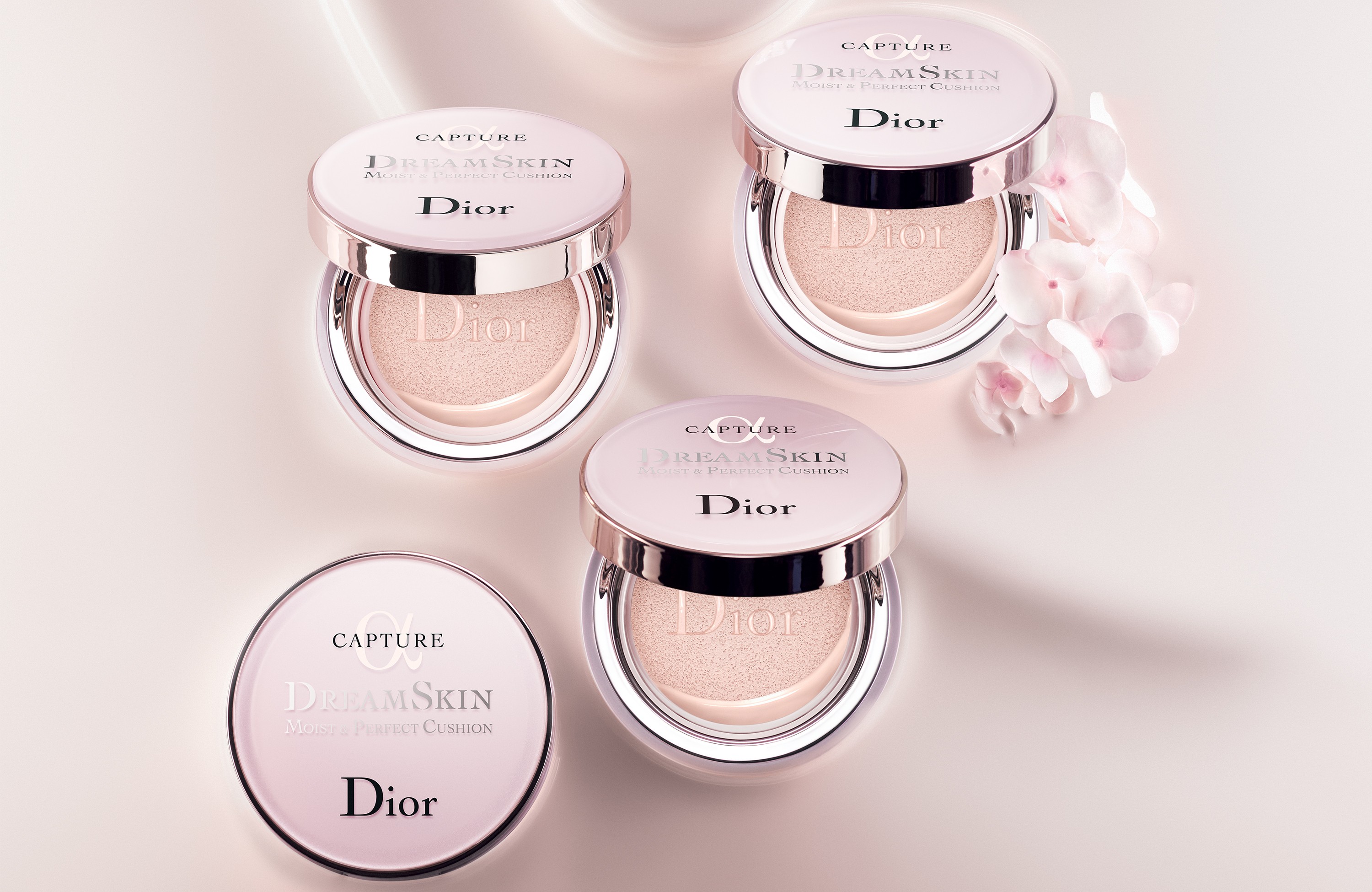 Dior представили коллекцию кушонов