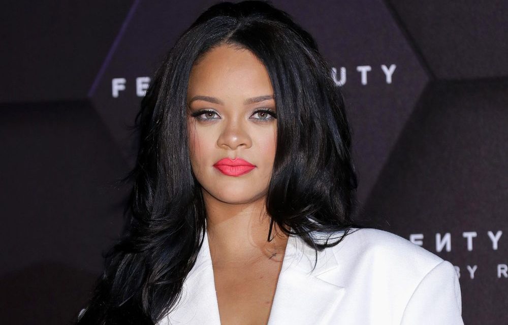 Рианна запускает Fenty Skin