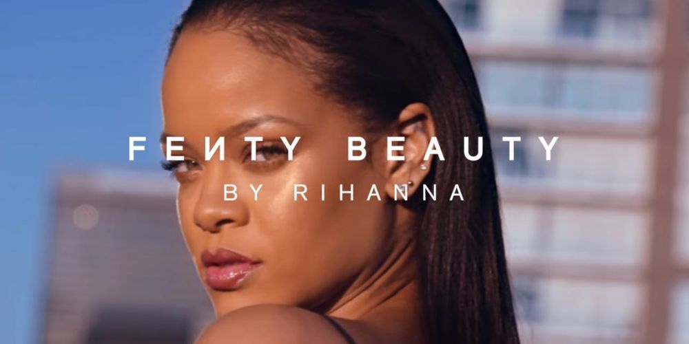 Rihanna прекращает судебное дело против своего отца