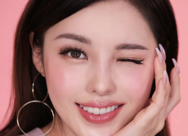 Nudestix выпустила совместную коллекцию с Пони Парк