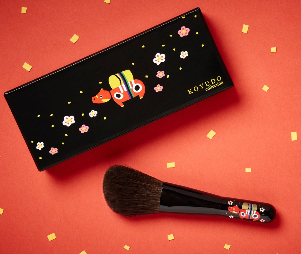 Кисть для пудры Koyudo Lunar New Year Akabeko 
