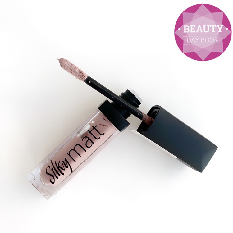 Обзор на матовую помаду для губ Paese Silky Matt 