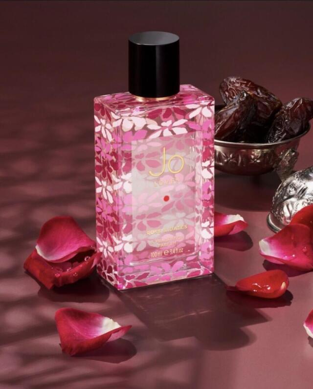 Jo Loves представляет Roses & Dates