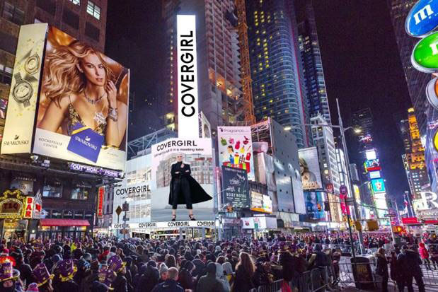 Открытие флагманского магазина CoverGirl в центре Times Square