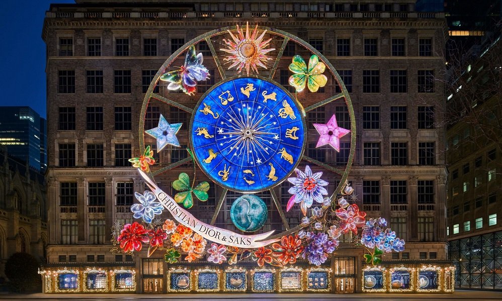 Dior перерезает ленточку в связи с поглощением Saks Fifth Avenue