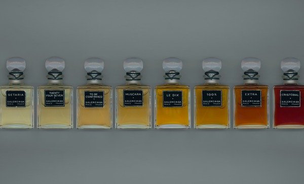 Balenciaga запускает коллекцию элитных парфюмов, вдохновленную Le Dix