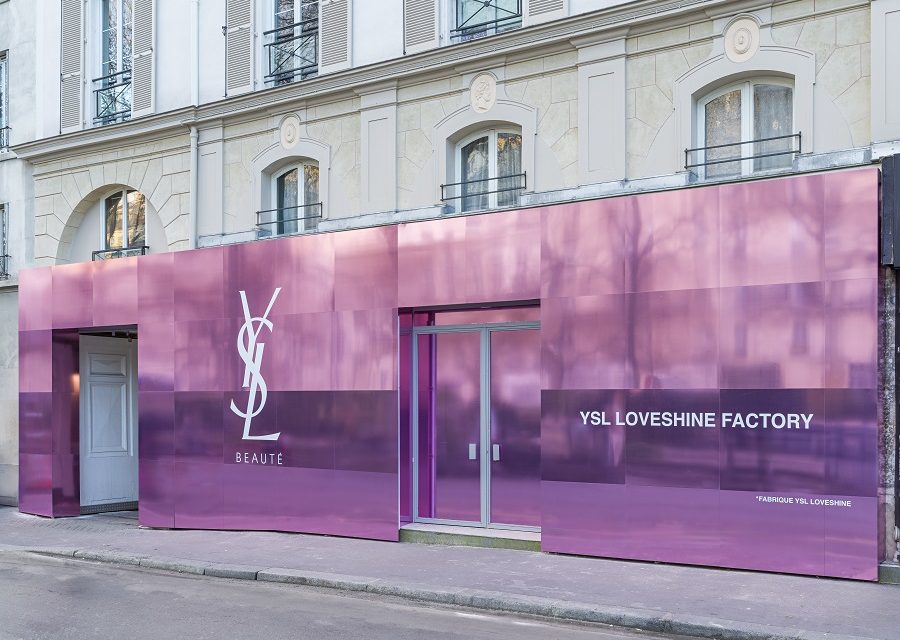 YSL Beauty отмечает сотрудничество с Дуа Липой поп-апом Loveshine