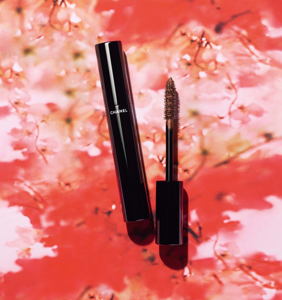 Тушь Chanel Spring 2021 Fleurs De Printemps Le Volume De Chanel 