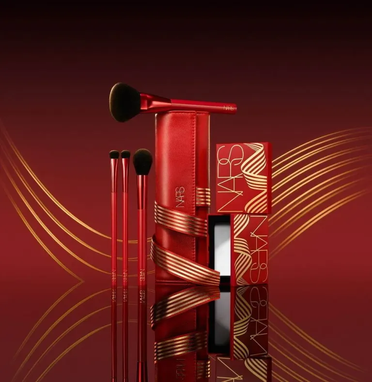 Новогодняя коллекция NARS 2023 