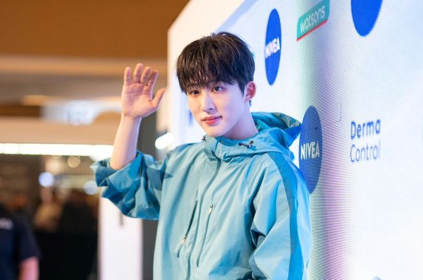NIVEA представляет дезодорант Derma Control в Малайзии при поддержке K-pop
