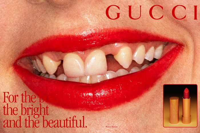 Как отвести взгляд от зубов в новой рекламе Gucci?