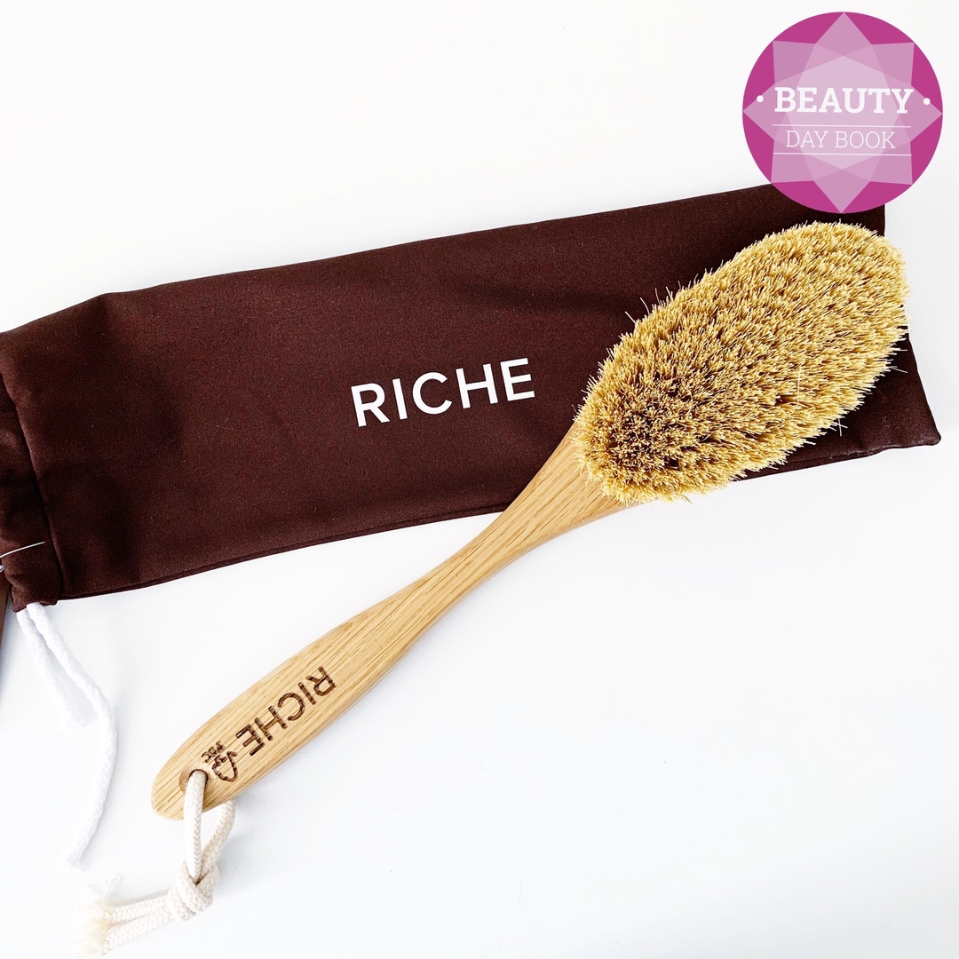 Дренажная щётка для сухого массажа от RICHE