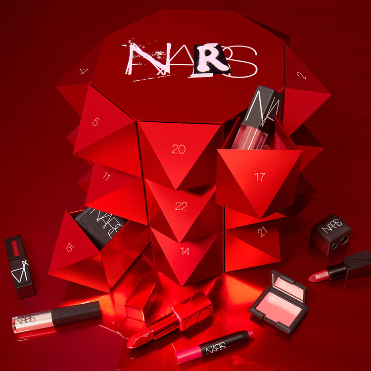 Адвент-календарь от Nars