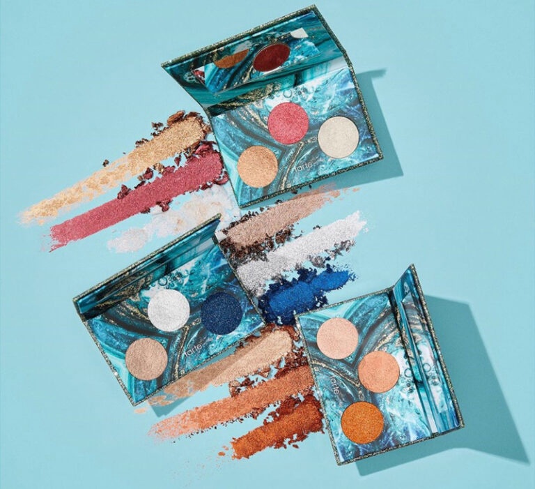 Новые палетки теней от Tarte Rainforest Of The Sea Foil Finger Paint Trios