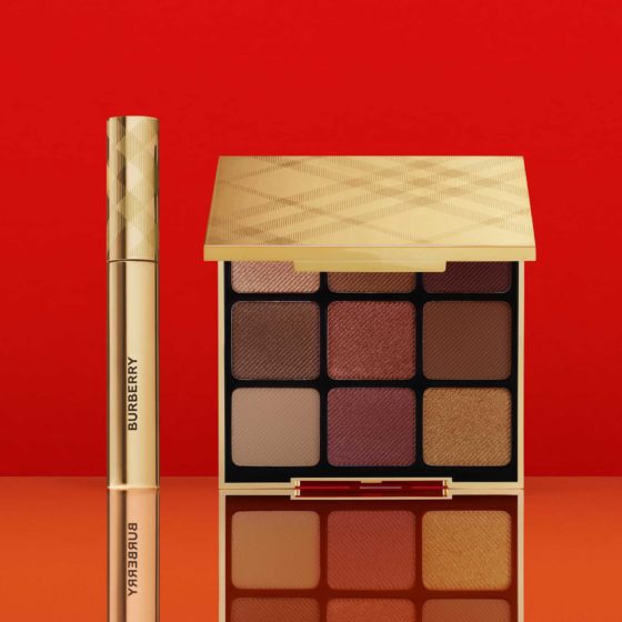 Палетка теней для век Burberry The Colour Clash Spring 2021 Runway