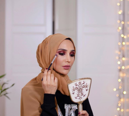 Amena Khan решила уйти из кампании L'oreal