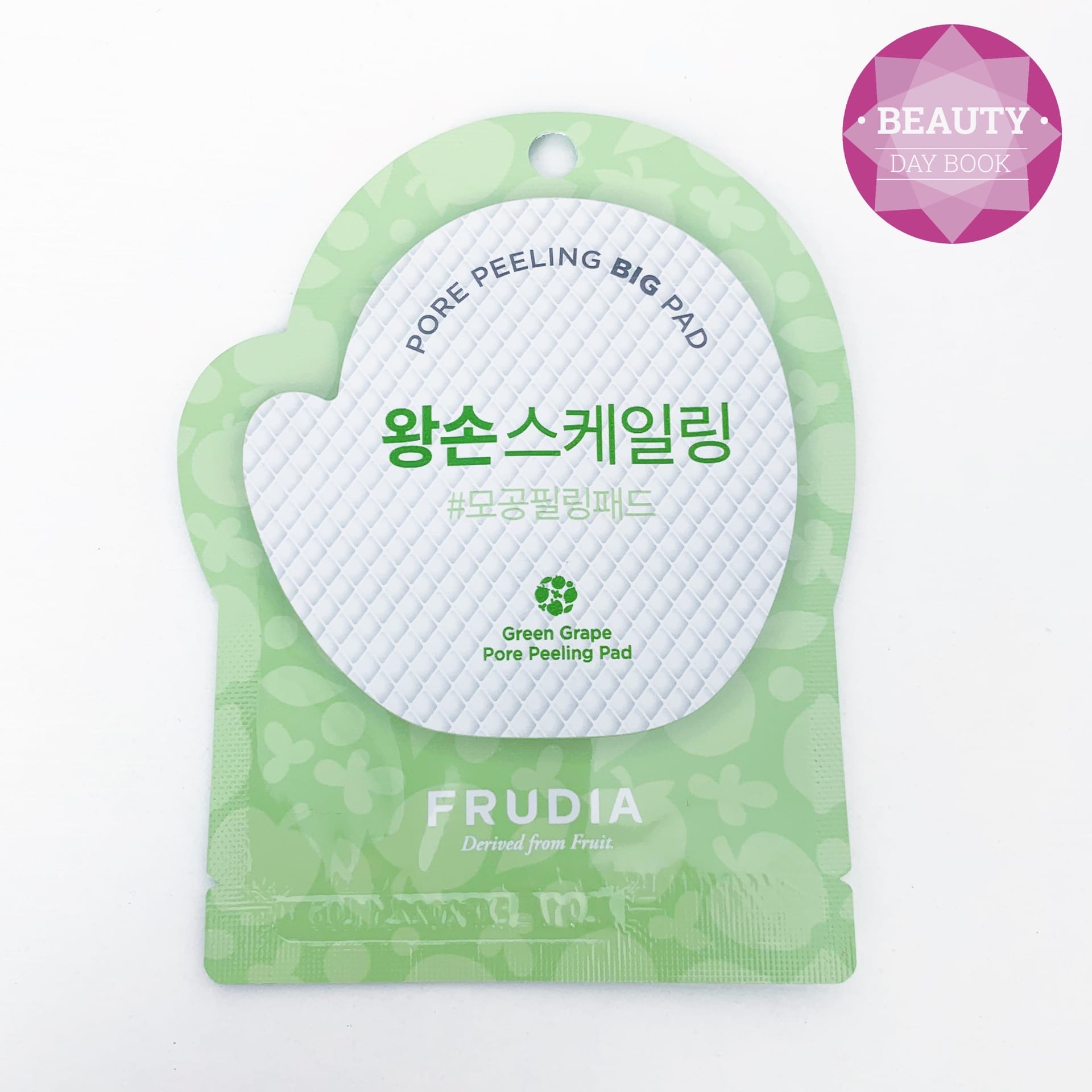 Отшелушивающий диск с зеленым виноградом FRUDIA