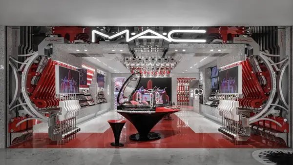 MAC Cosmetics открывает флагманский магазин в Нанкине, вдохновленный фортепиано