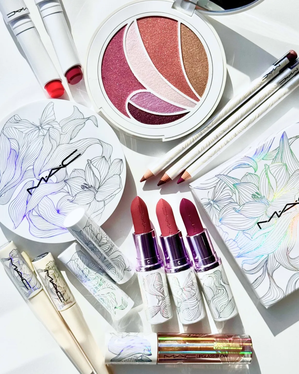 Коллекция MAC Cosmetics Spring 2026 Metamorphosis 