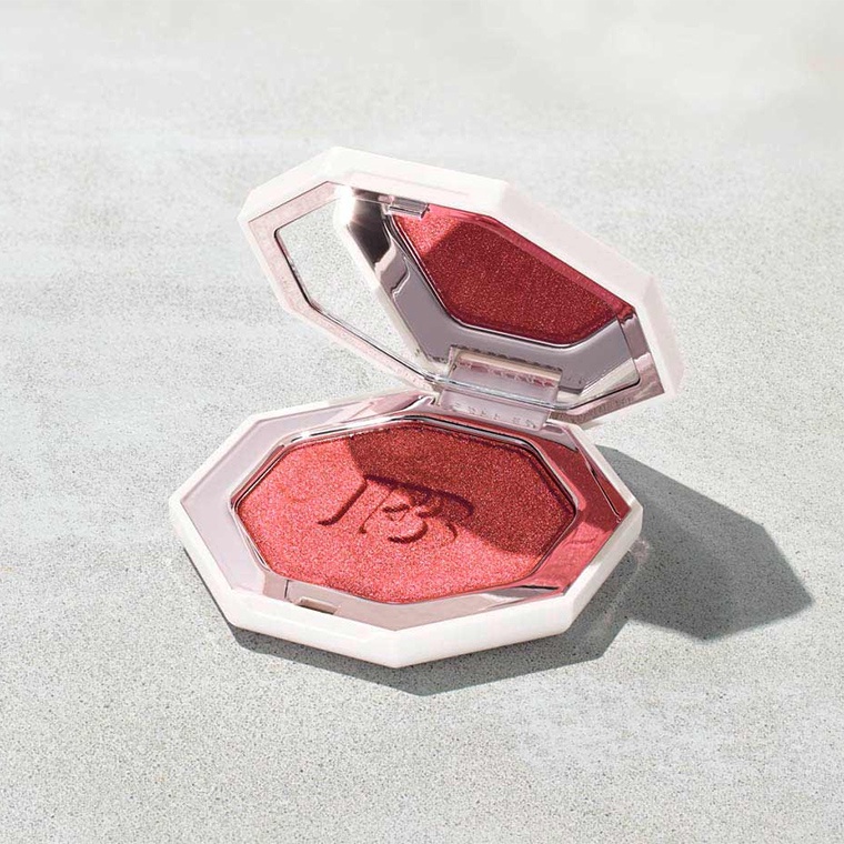 Новый оттенок Fenty Beauty Ruby Richez Killawatt 