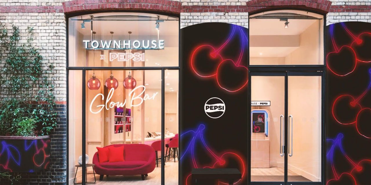 Townhouse и Pepsi MAX открывают в Лондоне «Glow Bar» с вишневой тематикой