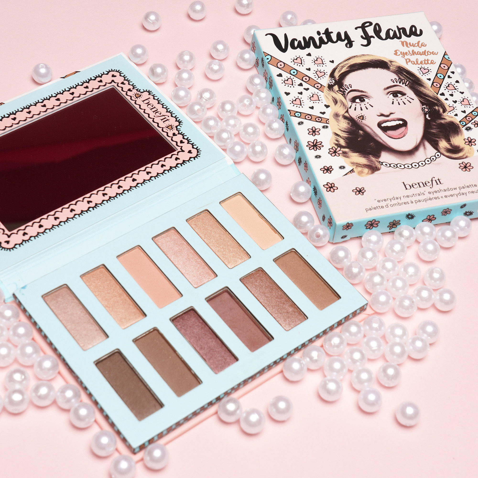 Benefit представили новую палитру теней