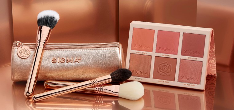 Палетка румян Sigma Beauty Cor-de-Rosa и набор кистей Bloom + Glow 