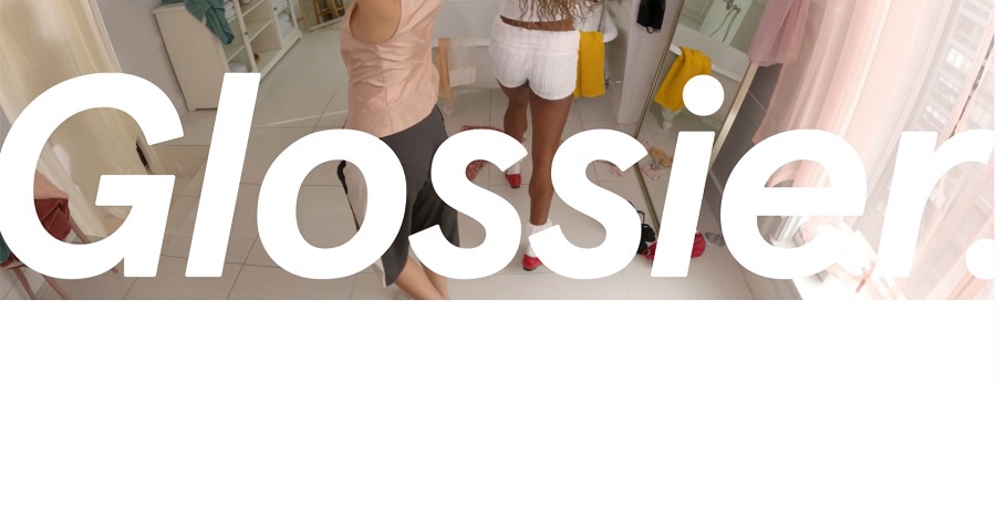 Glossier поощряет регистрацию избирателей с помощью новой рекламной кампании