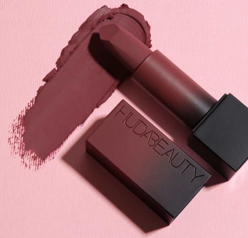 Матовая помада для губ Huda Beauty Power Bullet