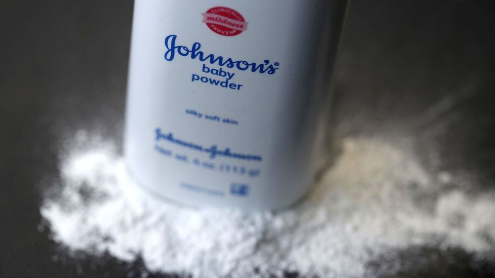 Johnson & Johnson выплатит более 100 миллионов долларов для урегулирования 1000 судебных исков