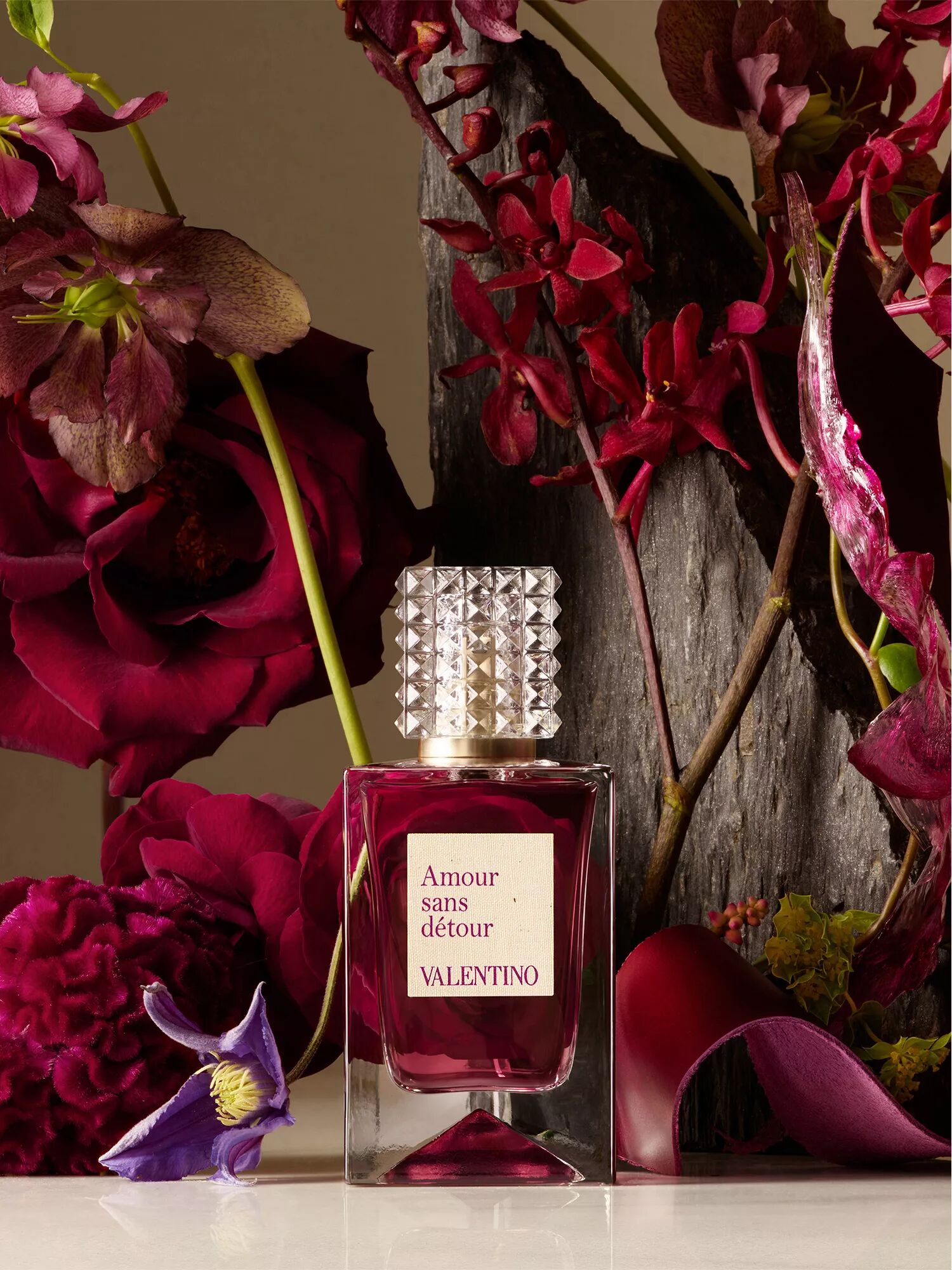 Valentino представил Amour Sans Detour в коллекции Anatomy of Dreams