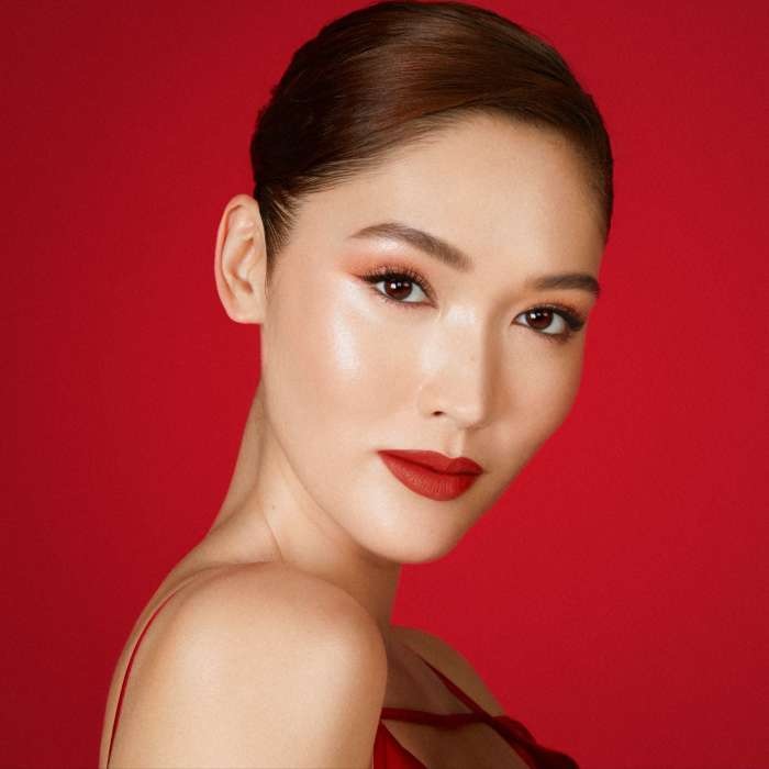 Палетка теней для век Charlotte Tilbury Queen of Luck Luxury для Лунного года 2024