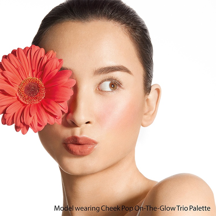 Палетка Clinique On-the_Glow Cheek Pop 2019