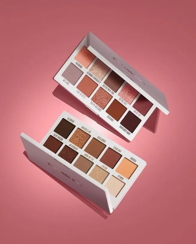 Палетки теней Kylie Cosmetics Bronze & Mauve 