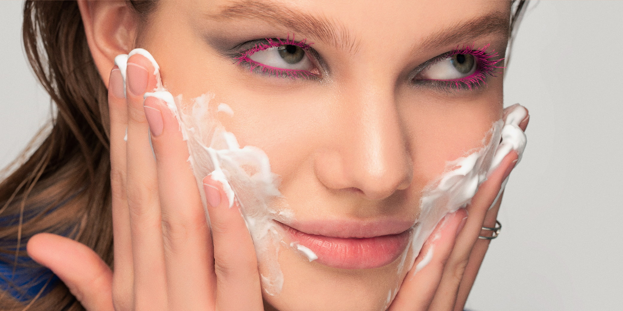 Скидки до 50% в Золотом Яблоке на уход брендов: Shiseido, Payot, Ahava и других