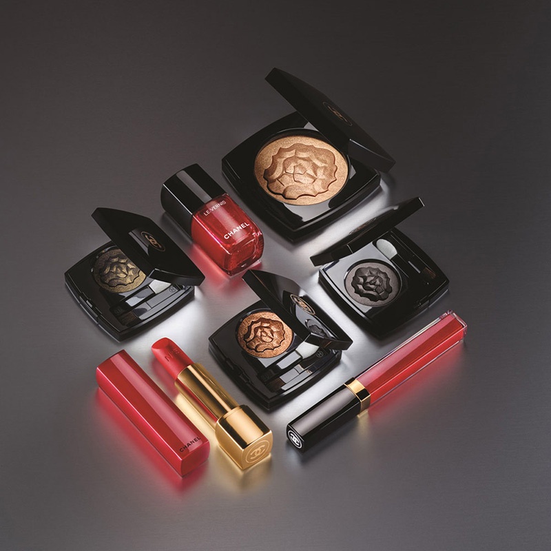 Коллекция макияжа Chanel Le Libre Maximalisme de Chanel Holiday 2018