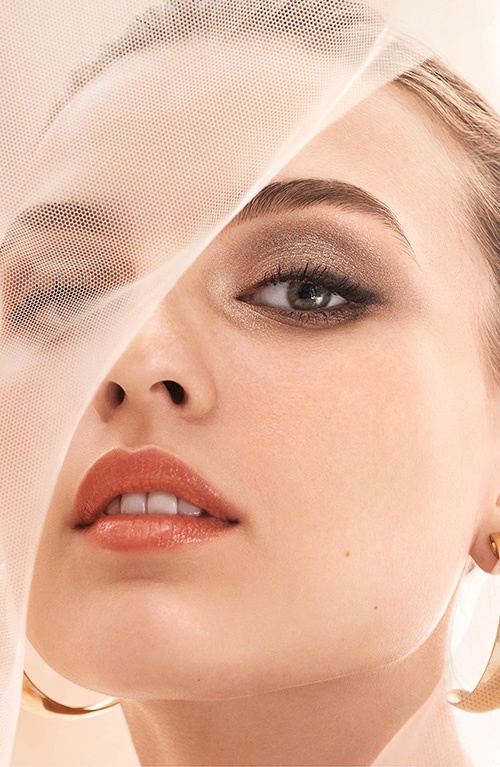 Палетка теней Bobbi Brown Haute Nudes весна 2019