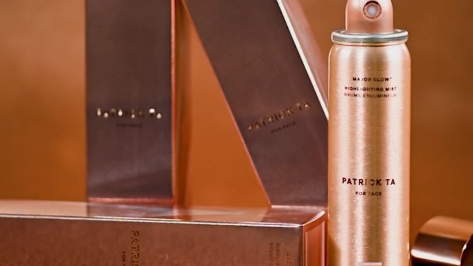 Хайлайтер в виде спрея от Patrick Ta
