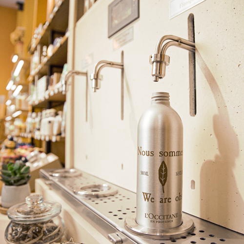 L’Occitane тестирует в магазине многоразовые гели для душа