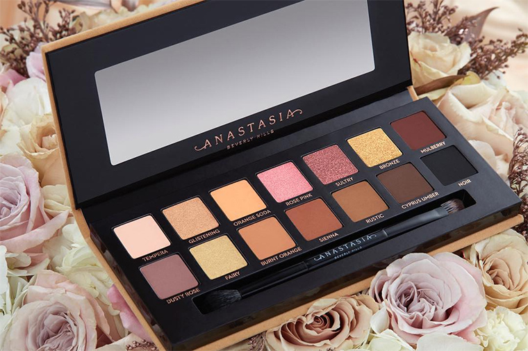 Новая палетка теней Anastasia Soft Glam Eyeshadow Palette