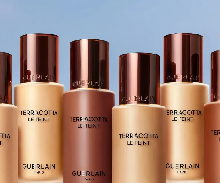 Тональная основа Guerlain Terracotta Le Teint Healthy Glow 