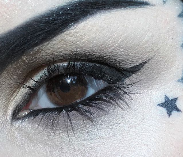 Долгожданная подводка от Kat Von D