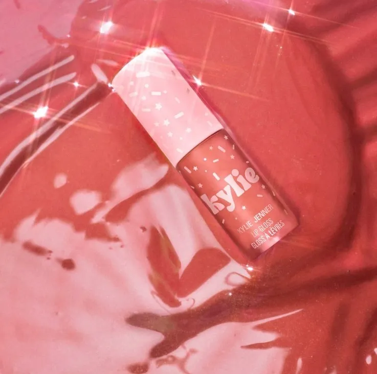 Наборы для губ Kylie Cosmetics Limited-Edition Birthday 