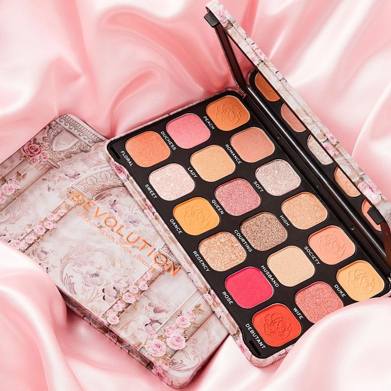 Палетка теней для век Makeup Revolution Forever Flawless Regal Romance 