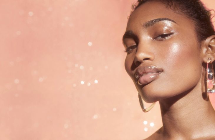 Glossier выделил гранты в размере $50 000 новой группе брендов, основанных афроамериканцами