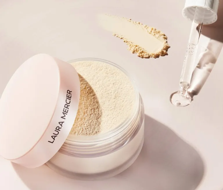 Закрепляющая пудра Laura Mercier Ultra-Blur Talc-Free Translucent Loose